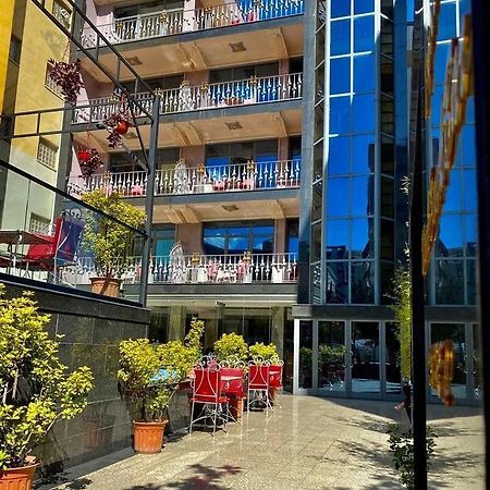 Hotel Elysee Tirana Exteriér fotografie