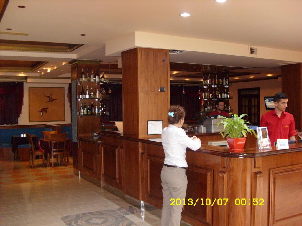 Hotel Elysee Tirana Exteriér fotografie