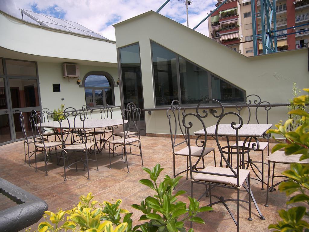 Hotel Elysee Tirana Exteriér fotografie