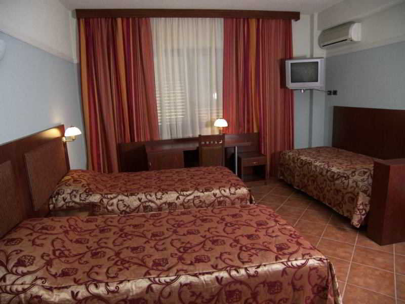 Hotel Elysee Tirana Exteriér fotografie